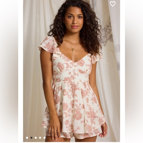 New with tags Altar’d State Emmy Double Layer Romper